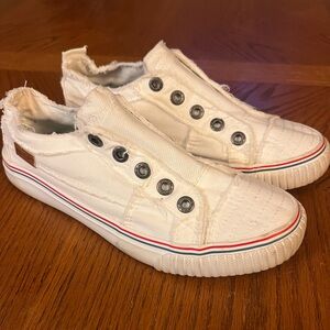 Women’s blowfish shoes 8.5 (white)